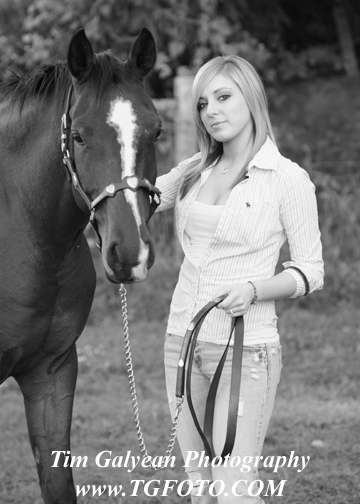 st thomas aquinas,overland park,olathe,kansas city,leawood,st james academy,senior,pictures,portraits,photographer,yearbook,bonner springs,ks,mo,notre dame de sion,girls,horse,barn,location,easy,quick,on sale,bw,black and white